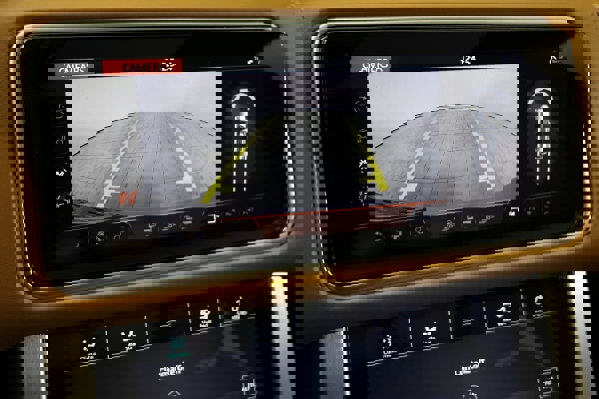 Used 2019 Land Rover Range Rover Autobiography image 7