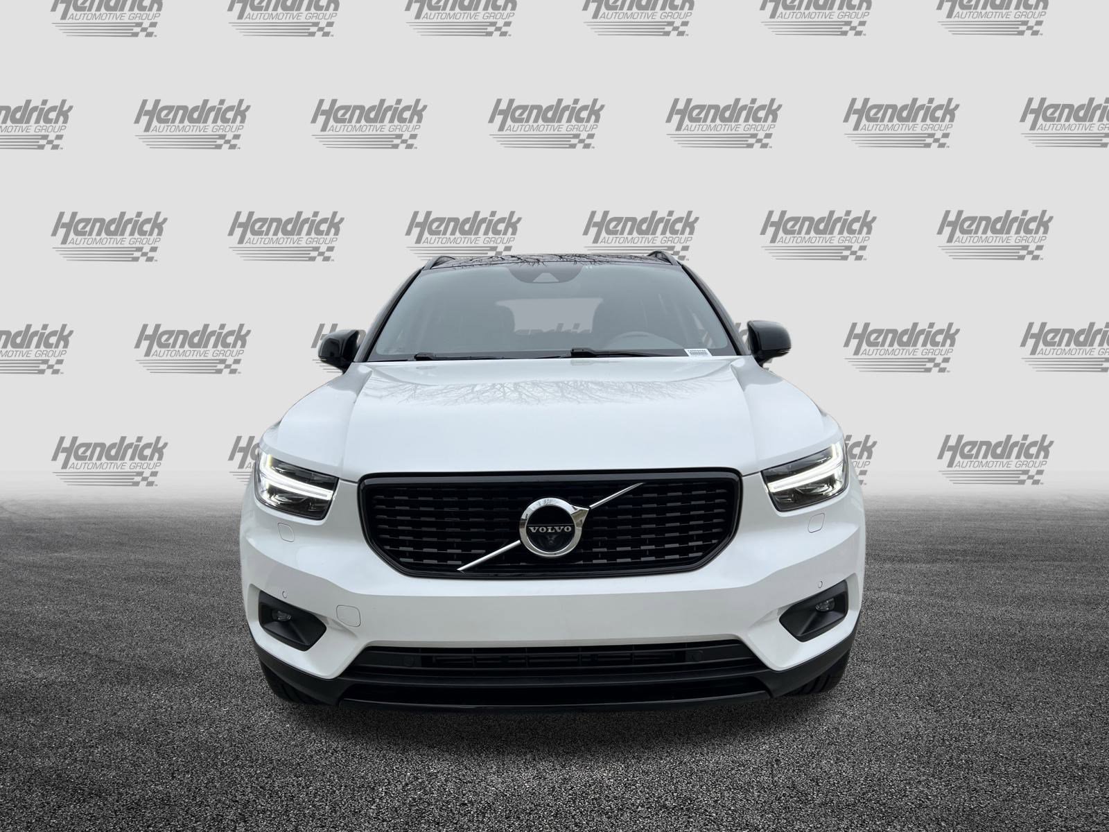 Used 2021 Volvo XC40 T5 R-Design w/ Advanced Package image 3