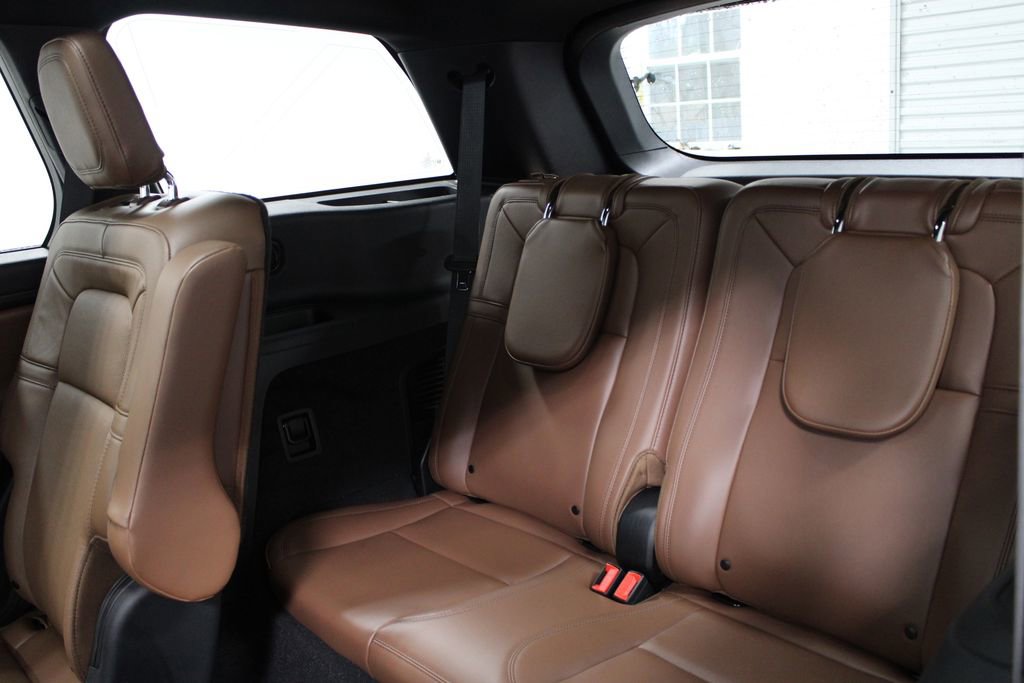Used 2024 Lincoln Aviator Reserve w/ Equipment Group 201A image 28
