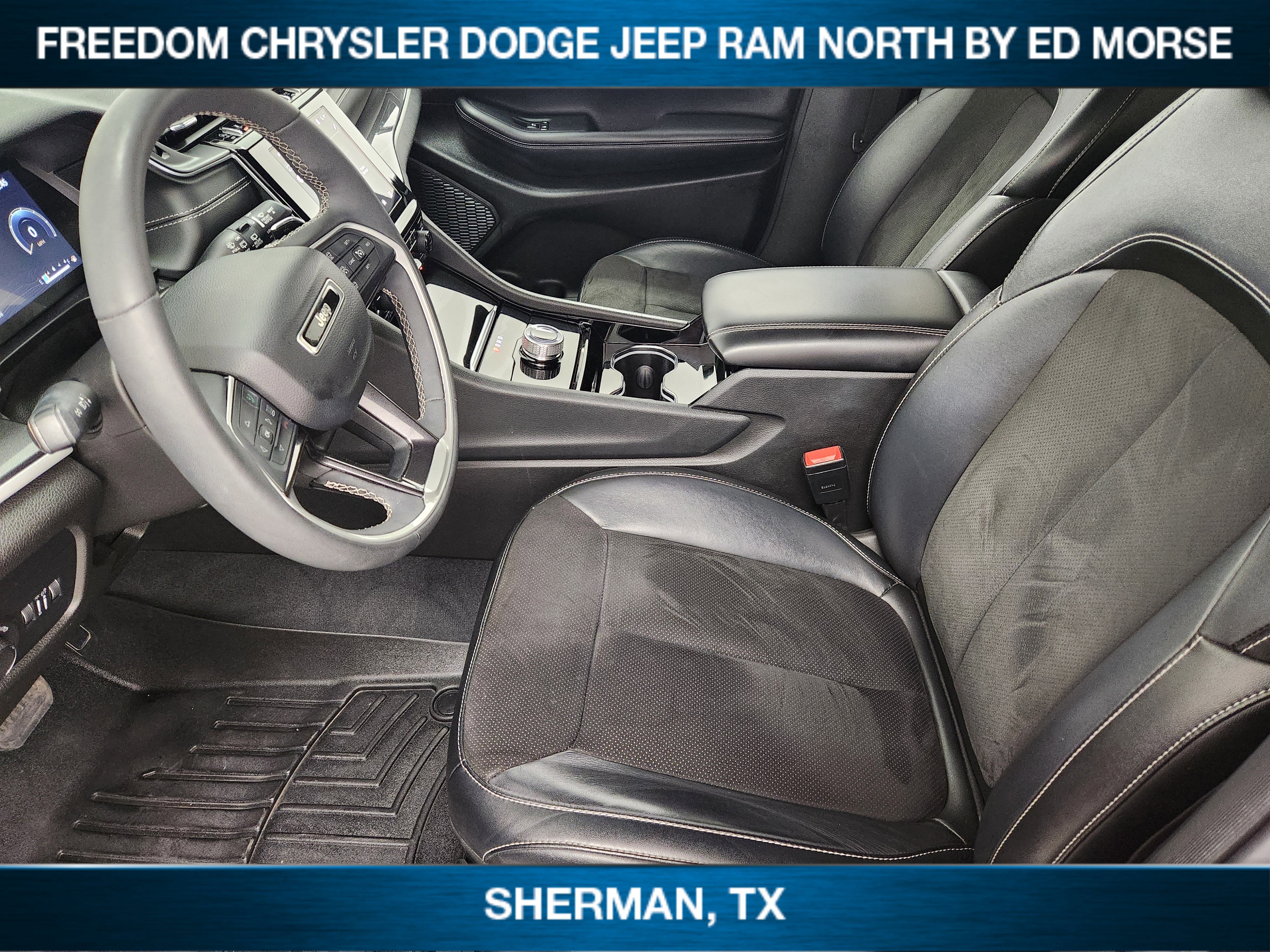 Used 2023 Jeep Grand Cherokee Altitude RWD image 8