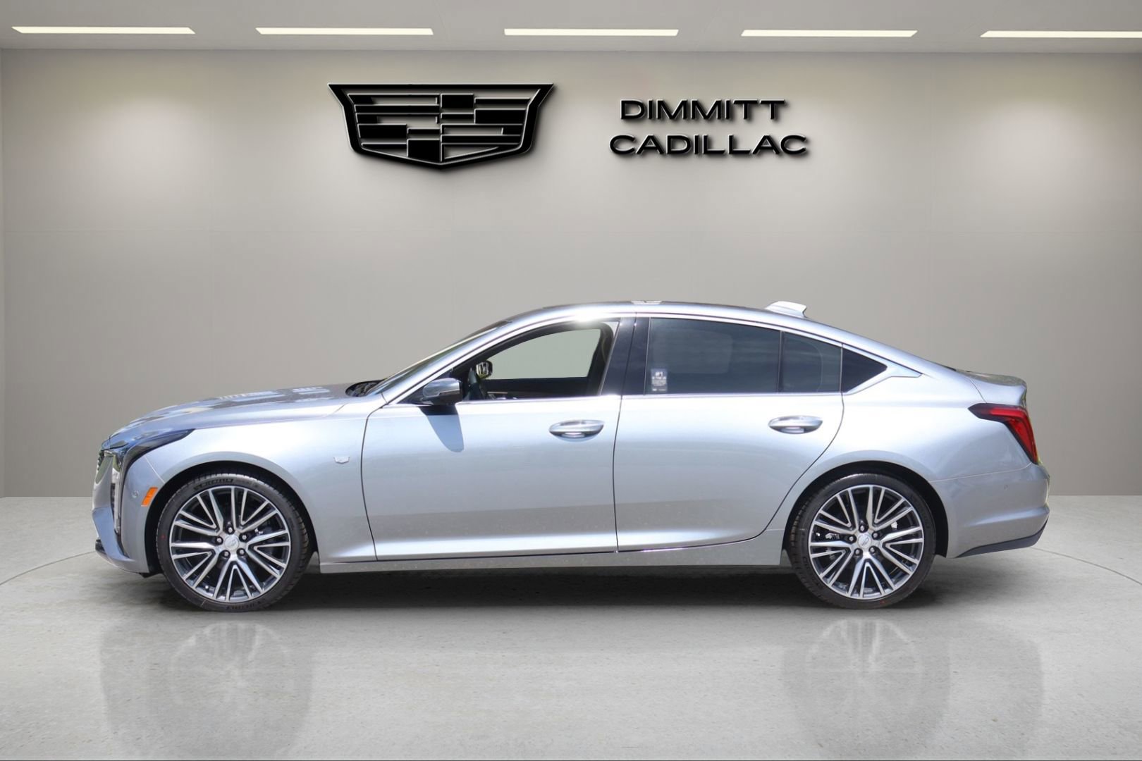 New 2026 Cadillac CT5 Premium Luxury RWD image 2