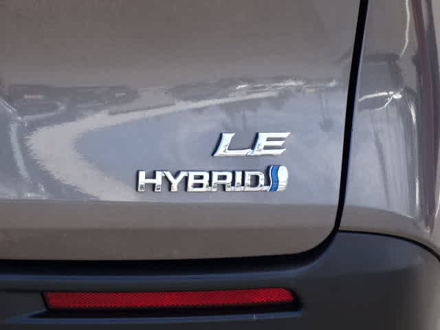 Used 2023 Toyota Sienna LE FWD image 10