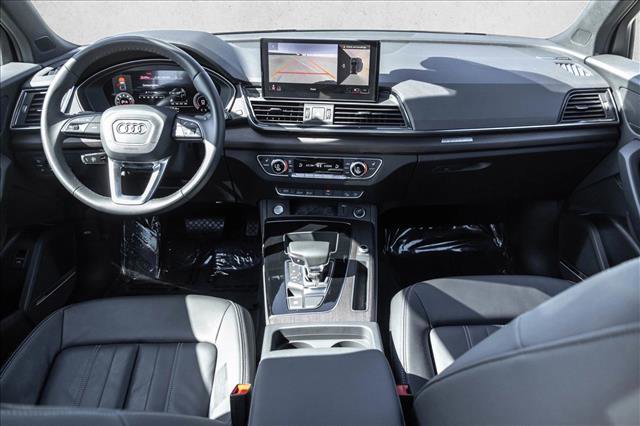 Used 2023 Audi Q5 2.0T Premium Plus w/ Premium Plus Package AWD/4WD image 21