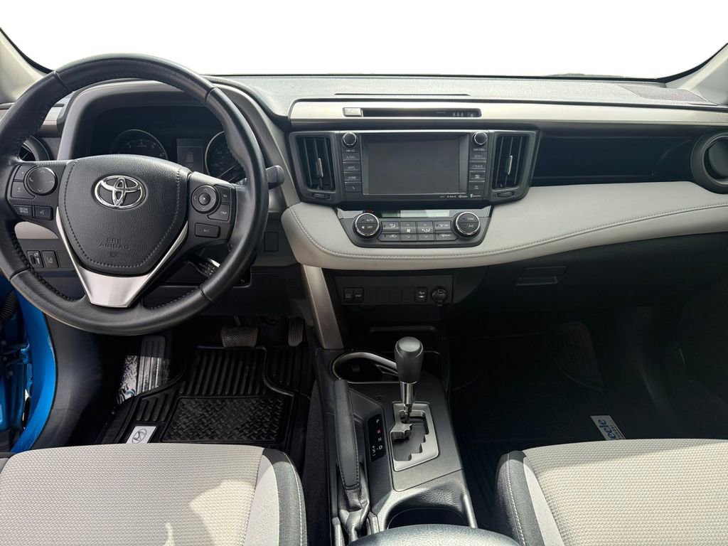 Used 2017 Toyota RAV4 XLE image 10