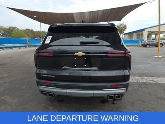 Used 2025 Chevrolet Traverse LT image 5