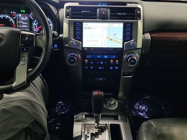 Used 2020 Toyota 4Runner Limited AWD/4WD image 33