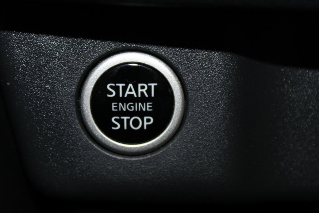 Used 2023 Nissan Rogue SV AWD/4WD image 29