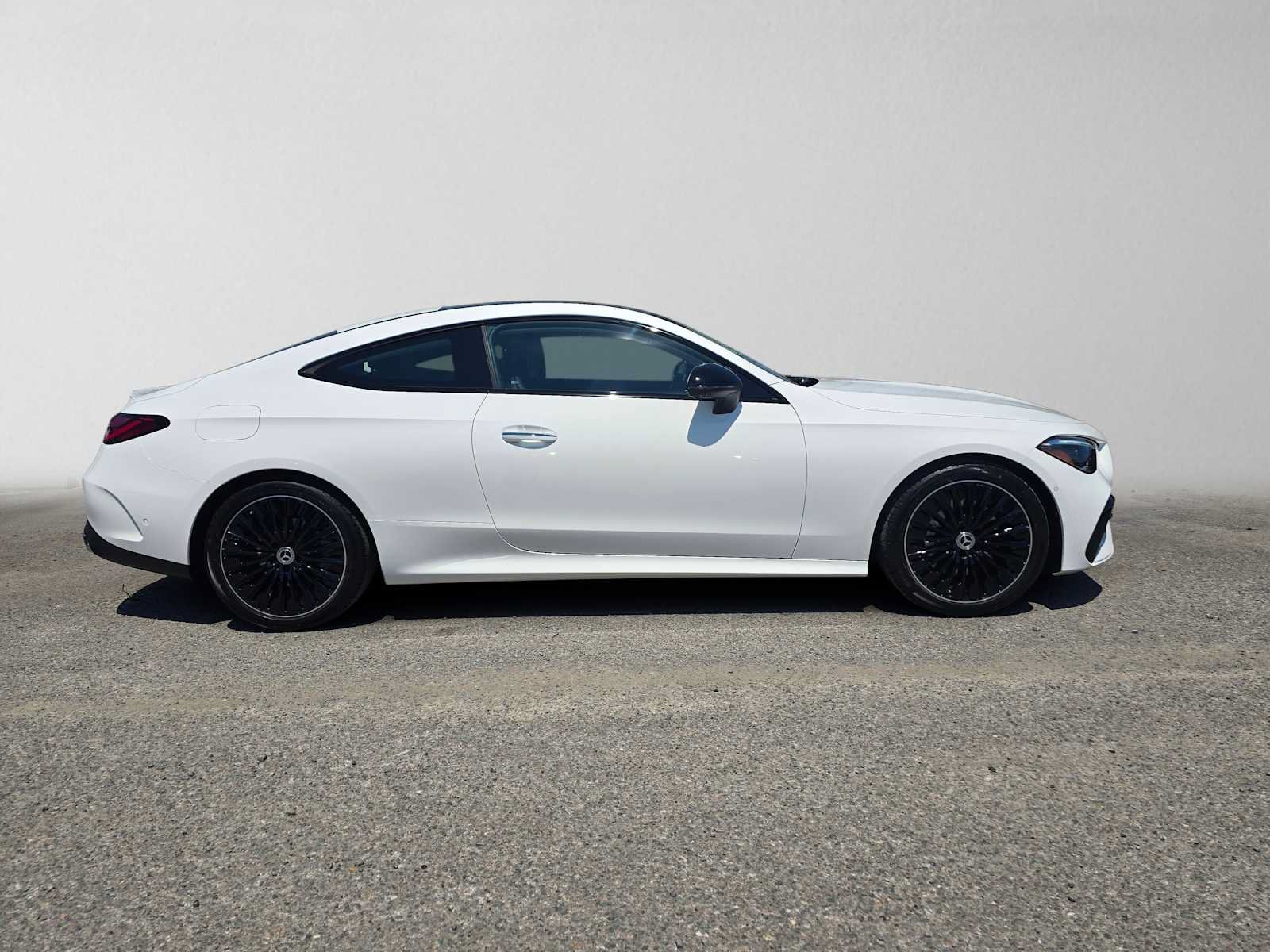New 2026 Mercedes-Benz CLE 300 4MATIC Coupe image 2