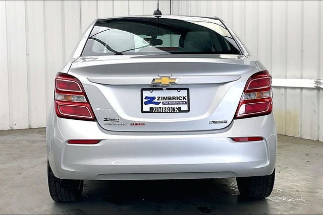 Used 2017 Chevrolet Sonic Premier FWD image 4