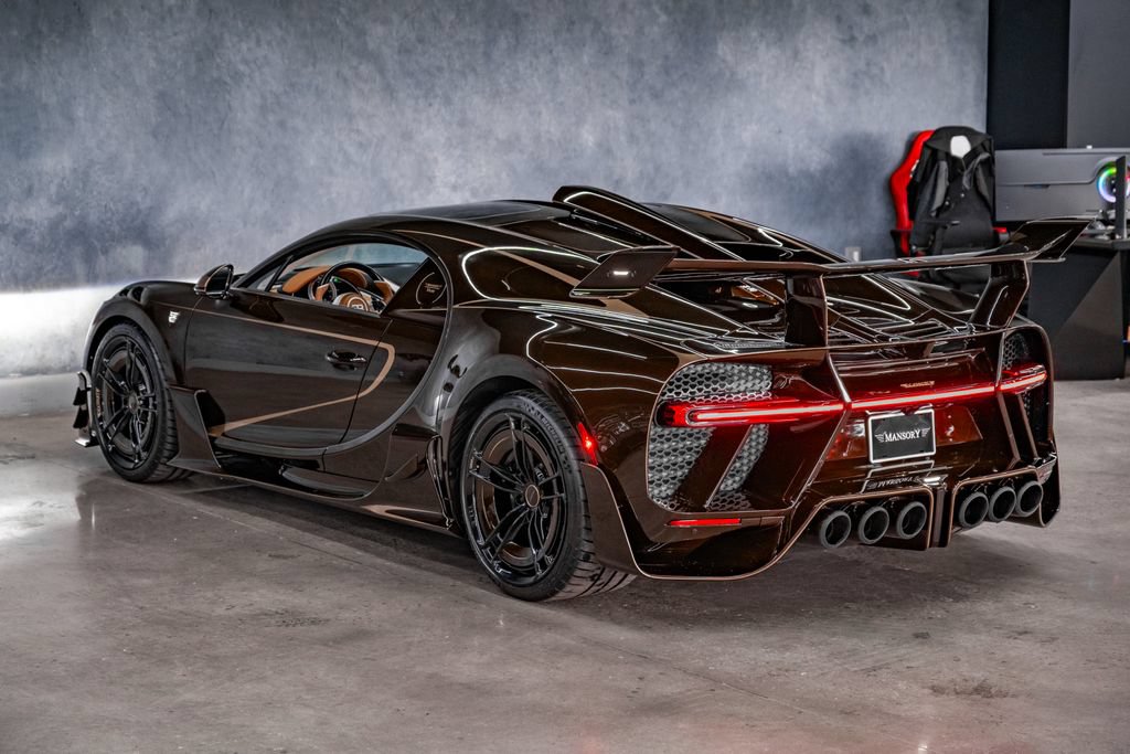 Used 2020 Bugatti Chiron AWD/4WD image 21