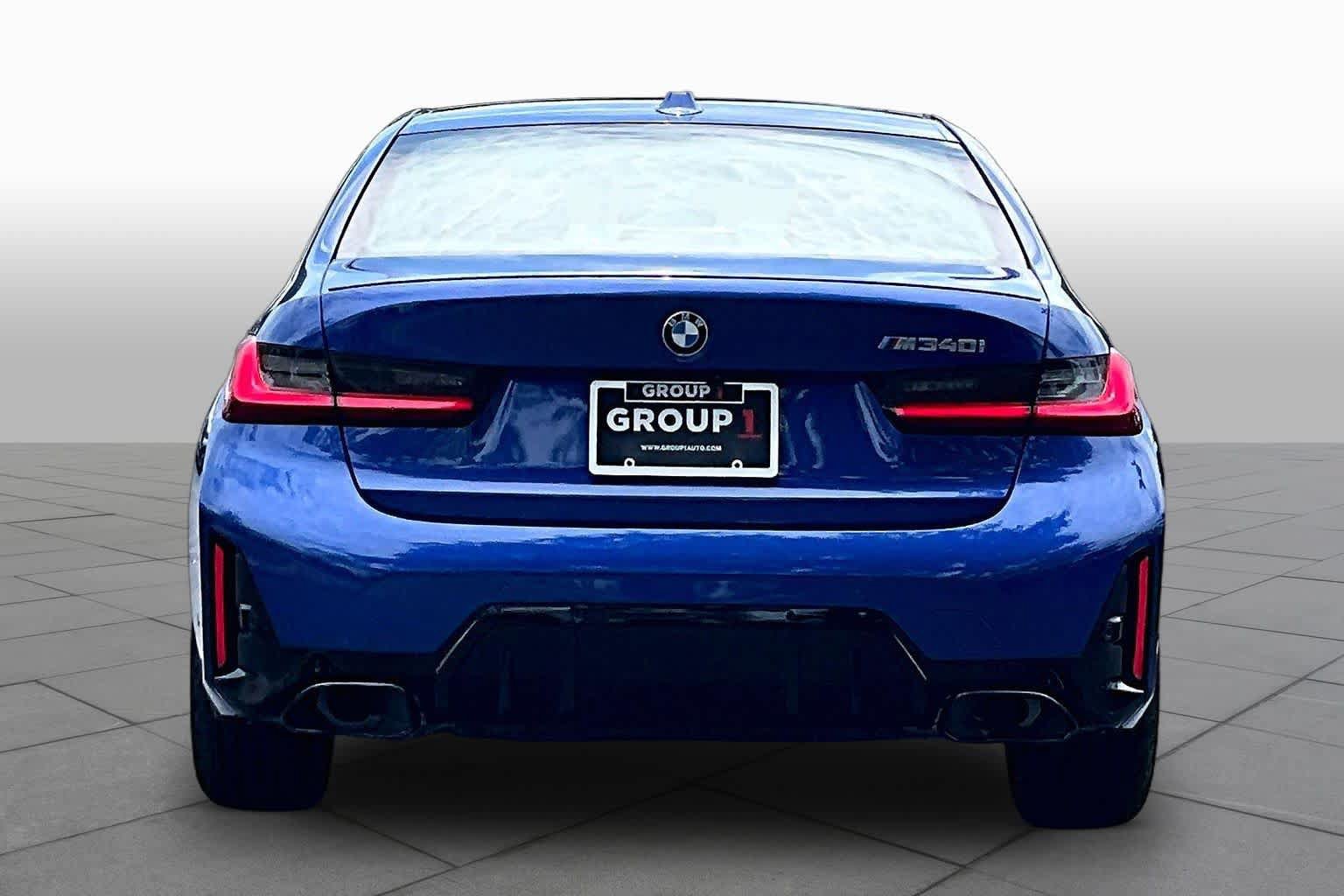 Used 2025 BMW M340i Sedan RWD image 5