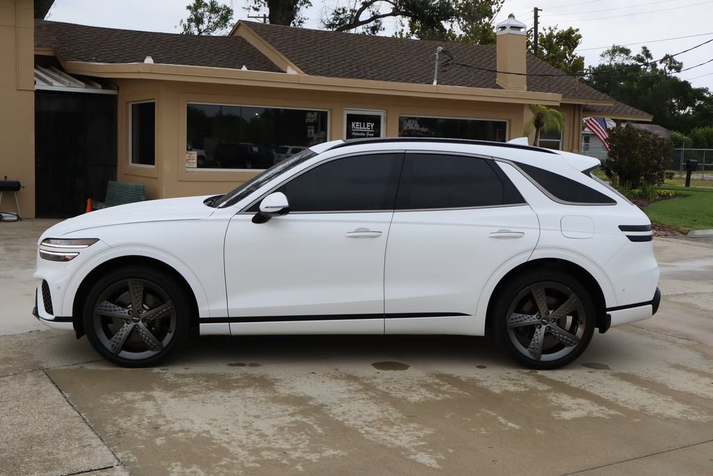 Used 2023 Genesis GV70 2.5T w/ Sport Prestige Package AWD/4WD image 6