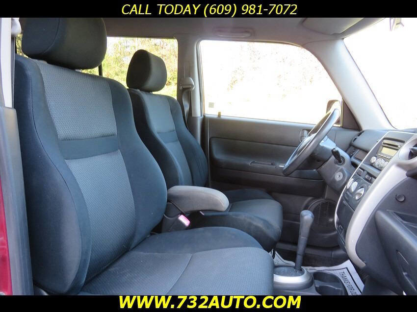 Used 2006 Scion xB FWD image 7