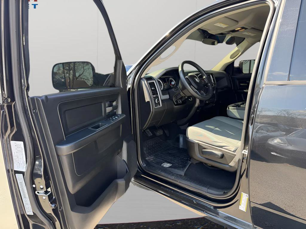 Used 2019 RAM 1500 Express w/ Wheel & Sound Group image 17