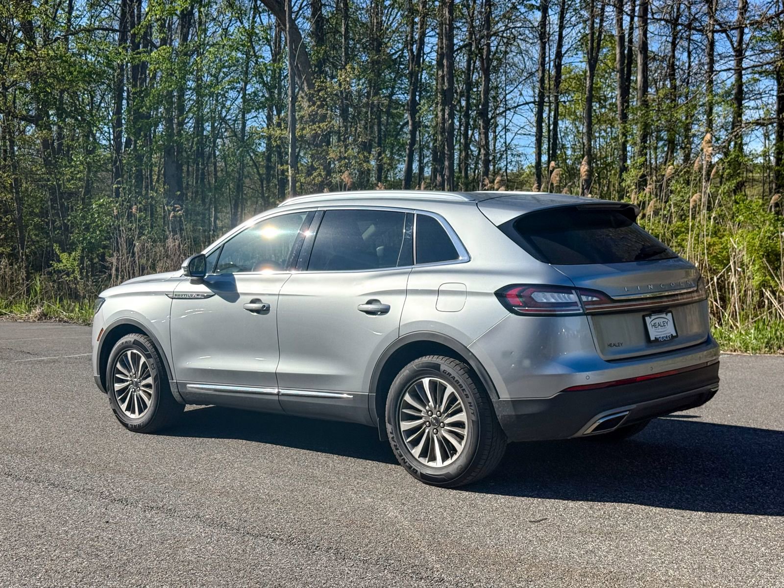 Certified 2023 Lincoln Nautilus AWD w/ Premium Package image 4