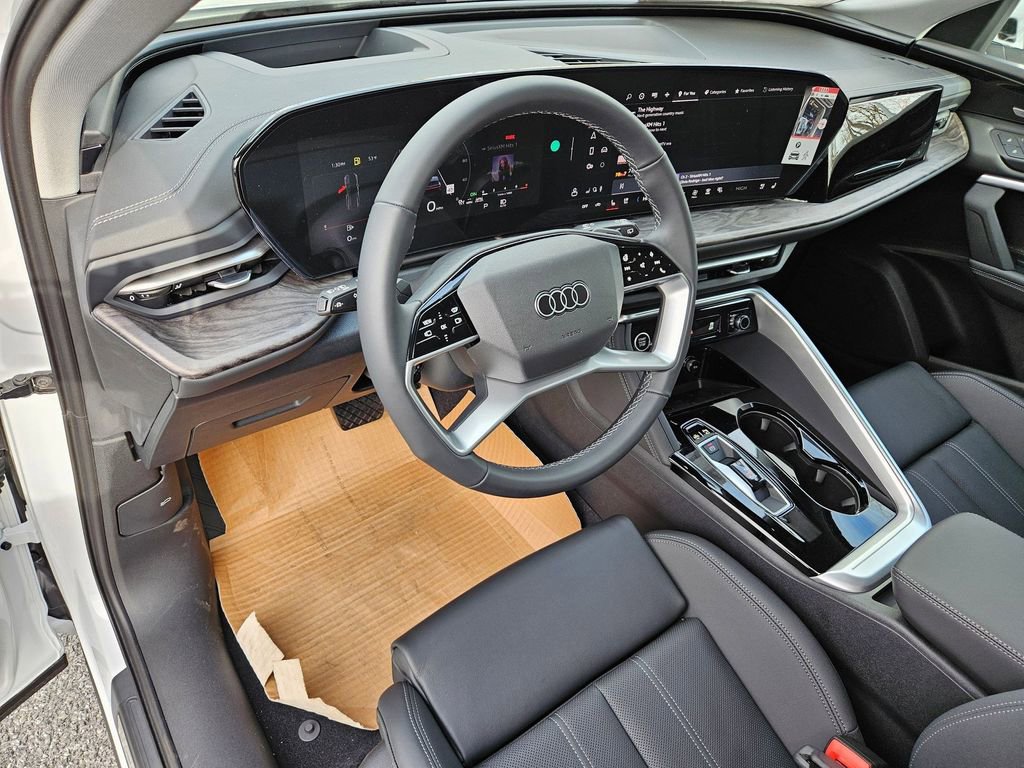 New 2025 Audi Q5 Premium Plus image 9