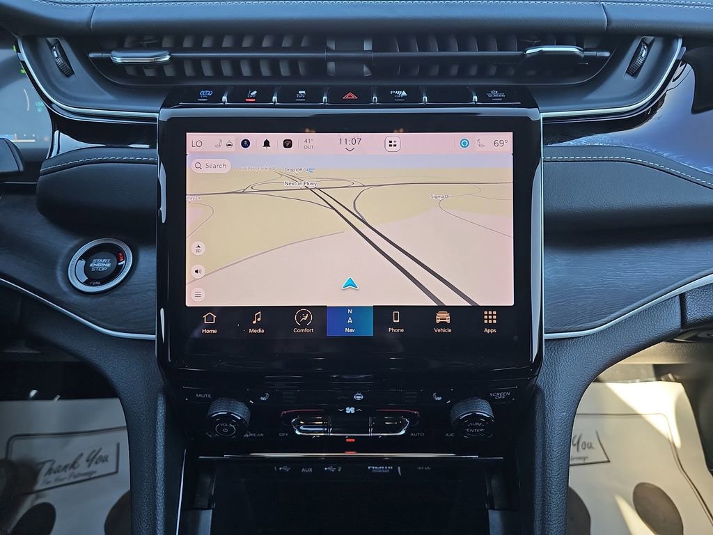 Used 2022 Jeep Grand Cherokee Limited 4xe image 26