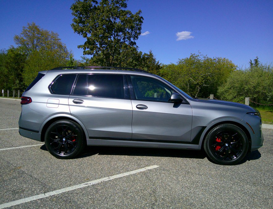 Used 2023 BMW X7 xDrive40i AWD/4WD image 14