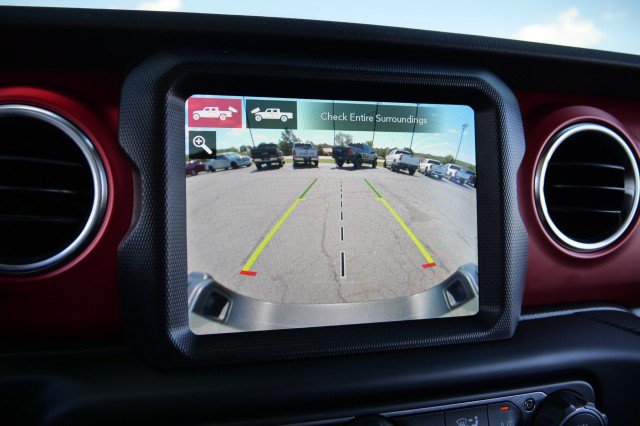 Used 2021 Jeep Gladiator Rubicon AWD/4WD image 19
