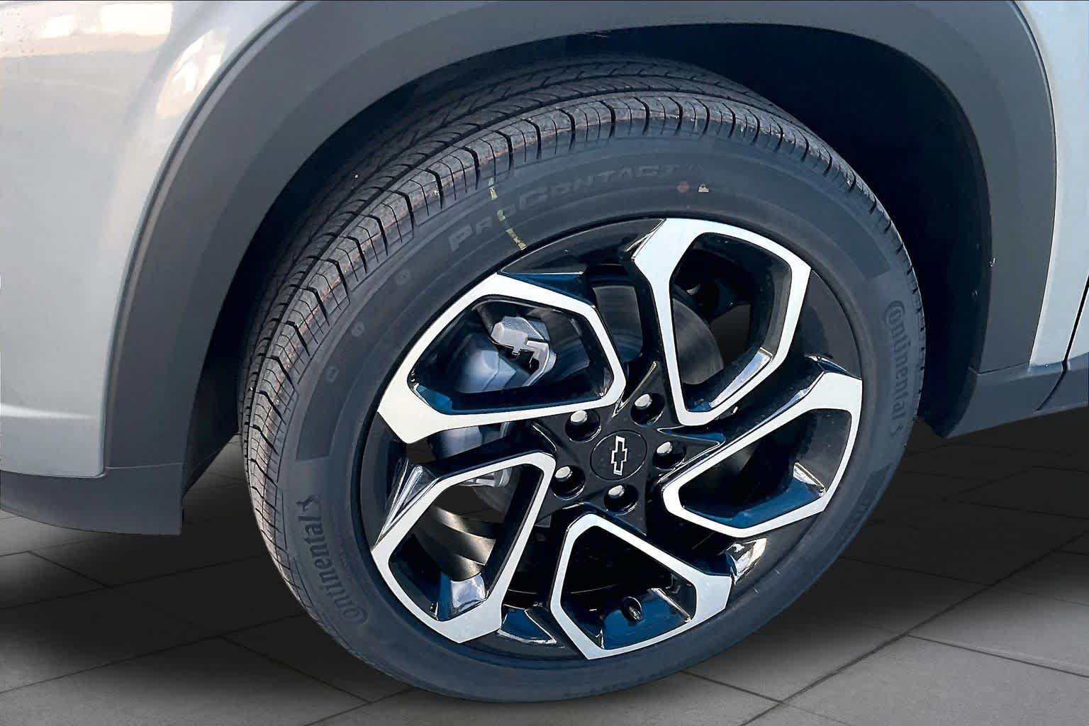 New 2026 Chevrolet Trax RS w/ Driver Confidence Package FWD image 11