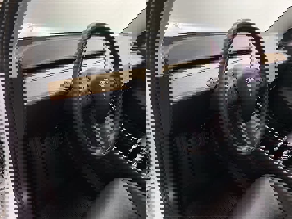 Used 2018 Tesla Model 3 Long Range image 2