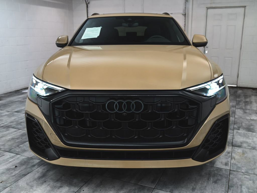 Used 2024 Audi Q8 Premium Plus w/ Premium Plus Package image 2