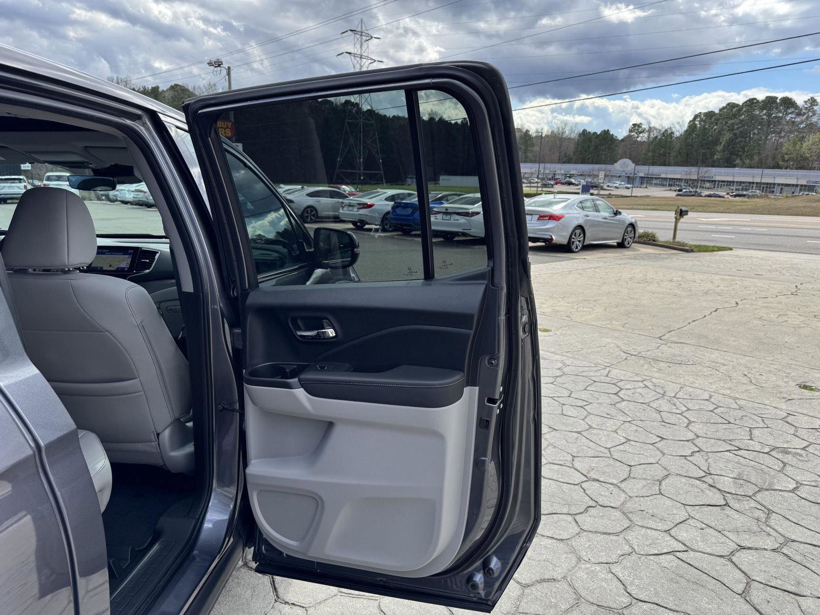 Used 2023 Honda Ridgeline RTL-E image 15