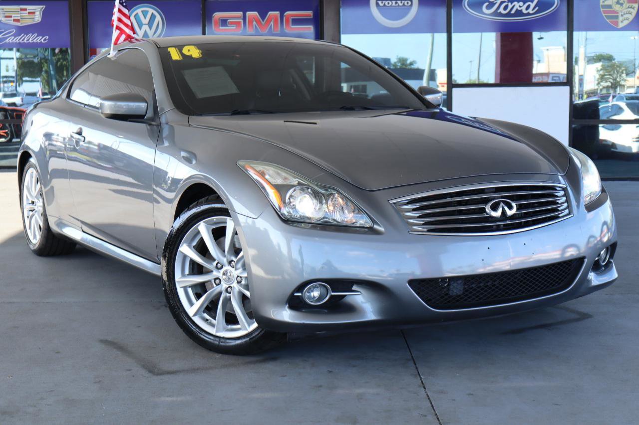 Used 2014 INFINITI Q60 Journey w/ Premium Package RWD image 2