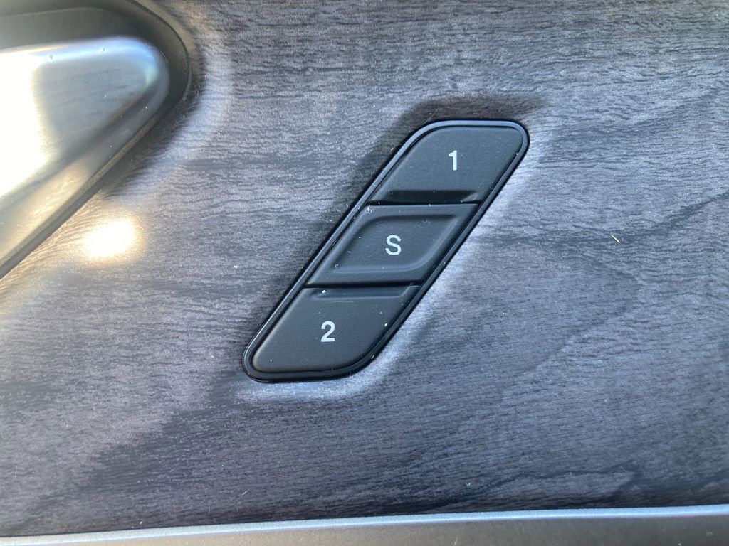 Used 2023 Jeep Grand Cherokee Limited image 36