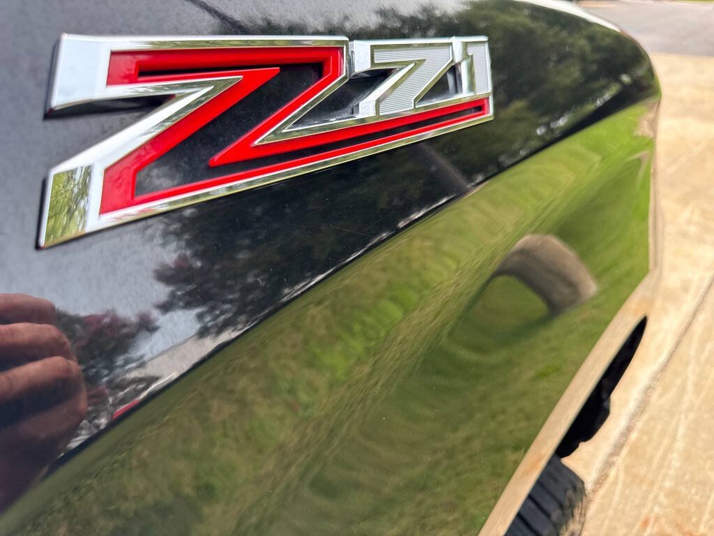 Used 2020 Chevrolet Silverado 1500 Custom Trail Boss w/ Custom Convenience Package AWD/4WD image 8