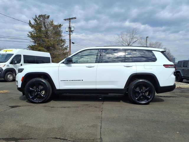 Certified 2023 Jeep Grand Cherokee L Limited w/ Black Appearance Package AWD/4WD image 6