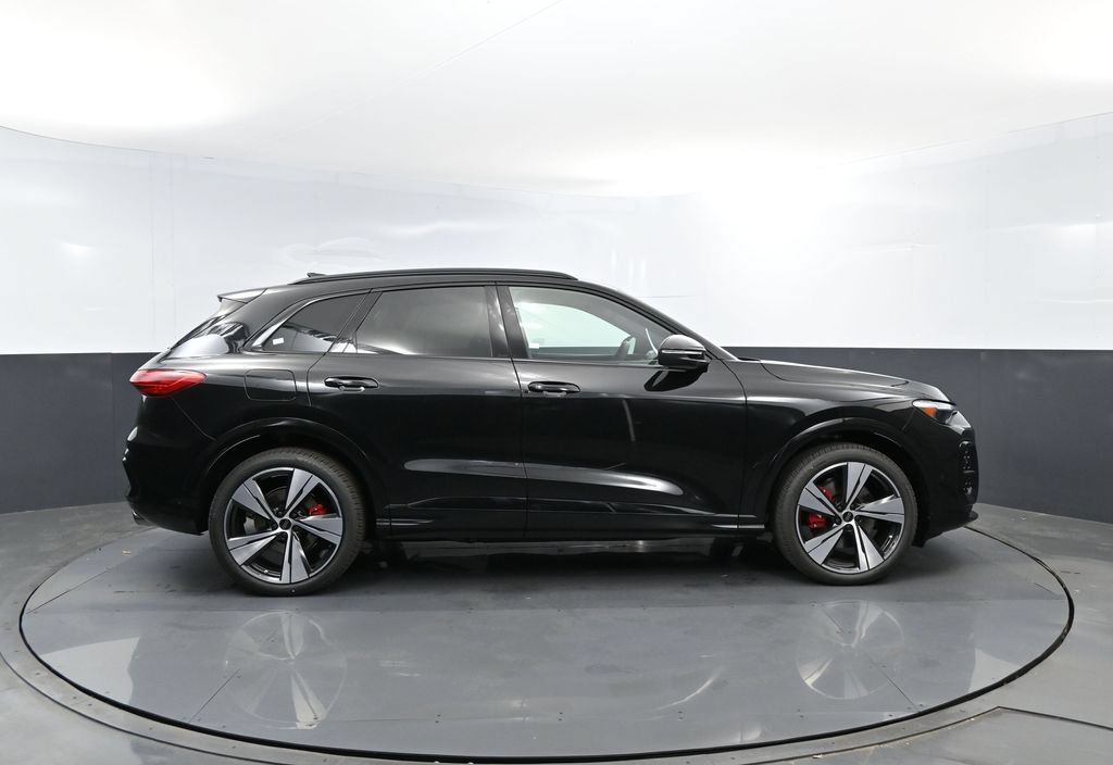 New 2026 Audi SQ5 Premium Plus AWD/4WD image 4