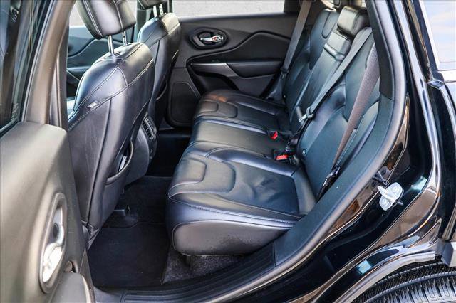 Used 2019 Jeep Cherokee Limited image 22