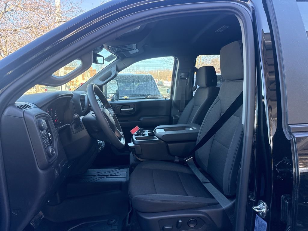 New 2026 Chevrolet Silverado 2500 Custom w/ Custom Value Package image 16