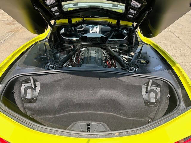 Used 2023 Chevrolet Corvette Stingray Premium Cpe w/ Z51 Performance Package image 14
