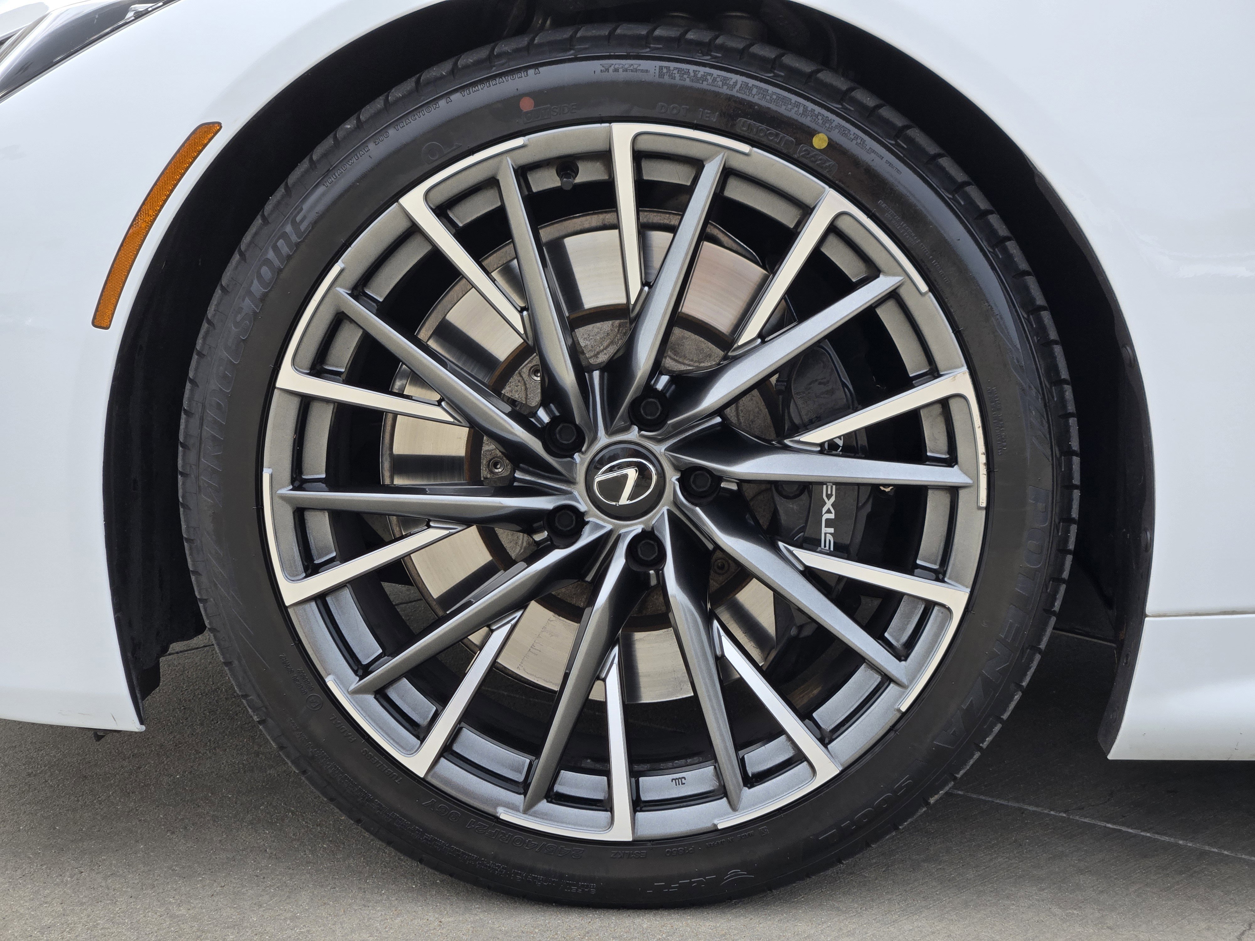 Used 2024 Lexus LC 500 Coupe w/ Sport Package image 21