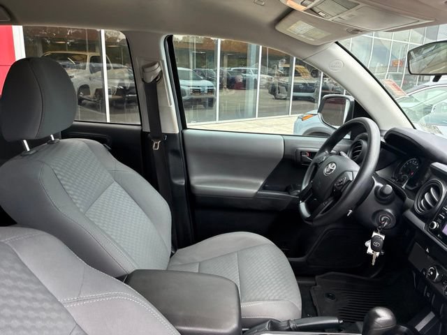 Used 2022 Toyota Tacoma SR w/ SR Convenience Package RWD image 10