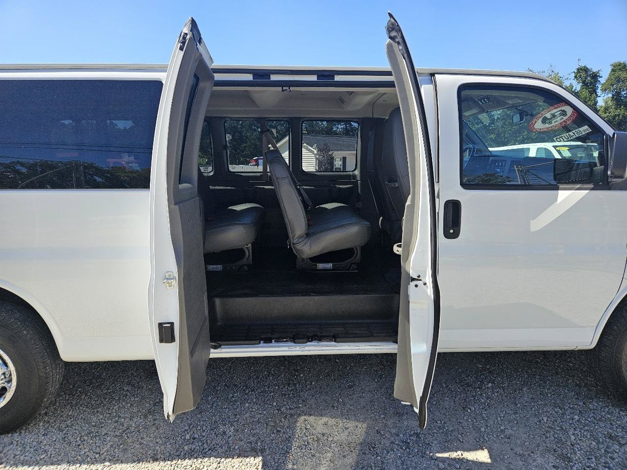 Used 2019 Chevrolet Express 3500 LS RWD image 20