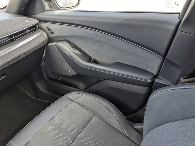 Certified 2025 Ford Mustang Mach-E GT image 17