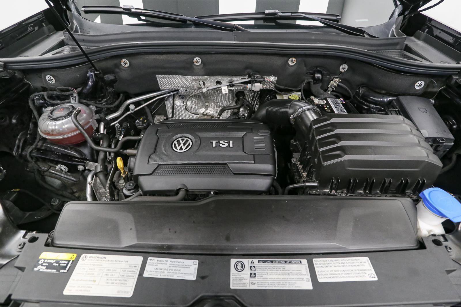 Certified 2020 Volkswagen Atlas Cross Sport SEL image 16