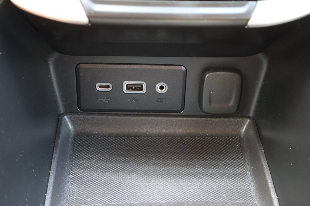 Used 2023 GMC Terrain SLE w/ Driver Convenience Package AWD/4WD image 28