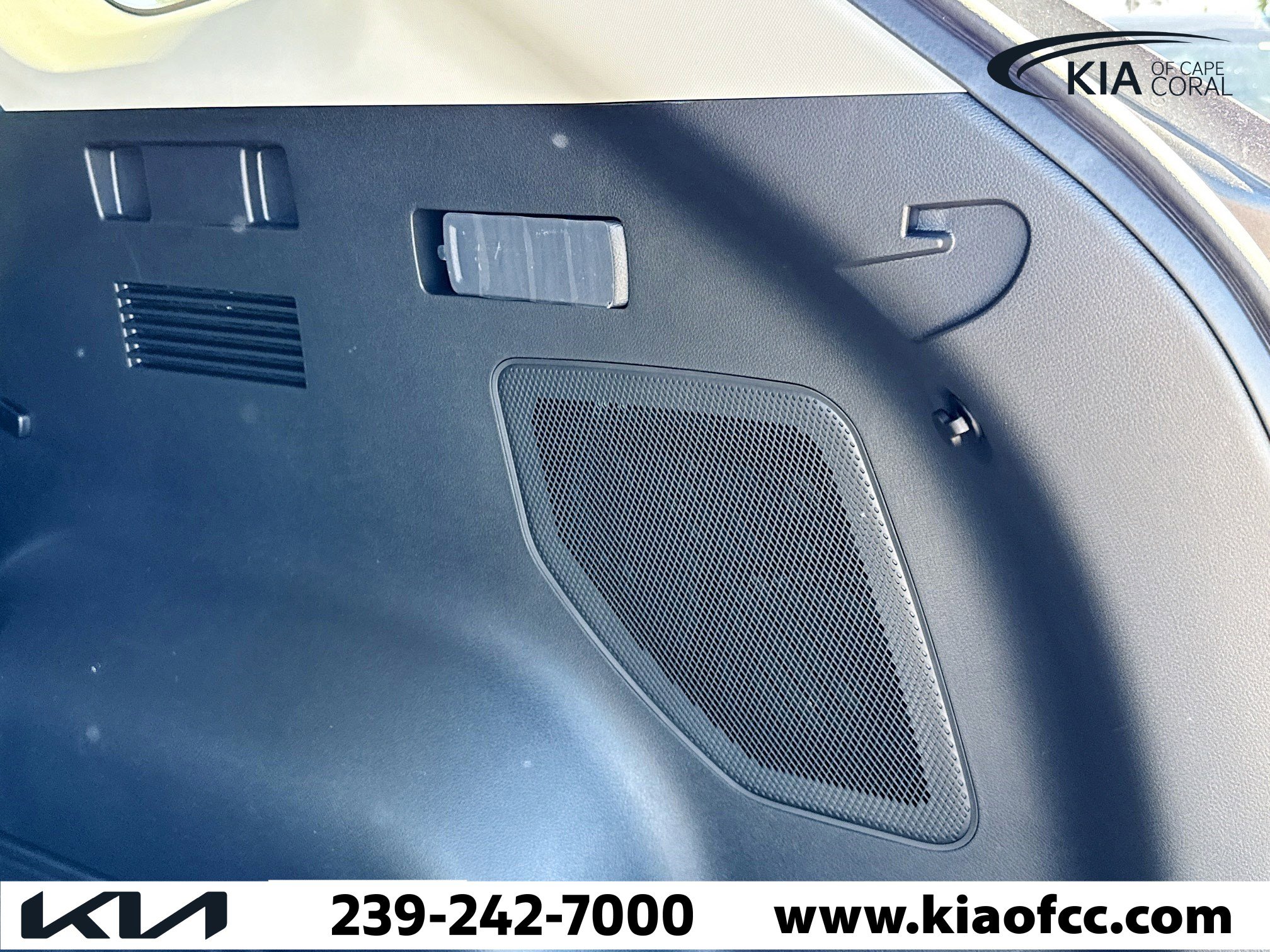 New 2026 Kia Sportage SX image 13