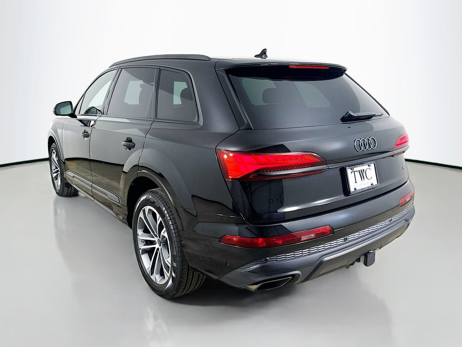 New 2026 Audi Q7 2.0T Premium AWD/4WD image 7
