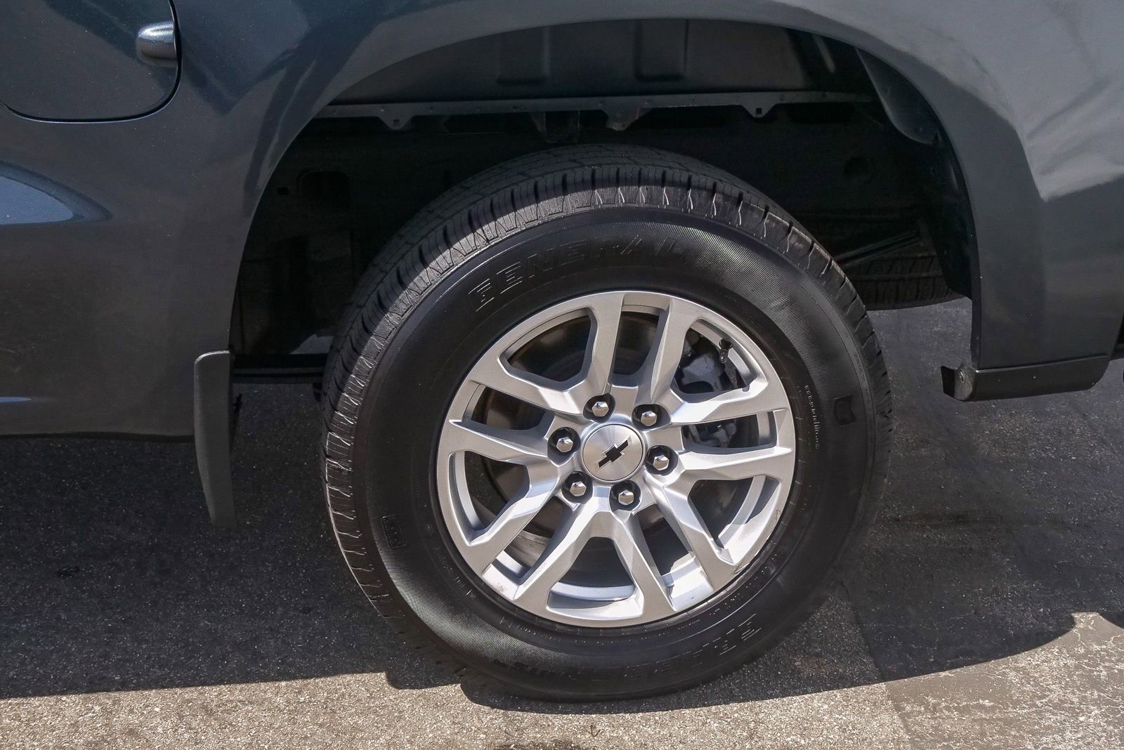 Used 2021 Chevrolet Silverado 1500 RST RWD image 6