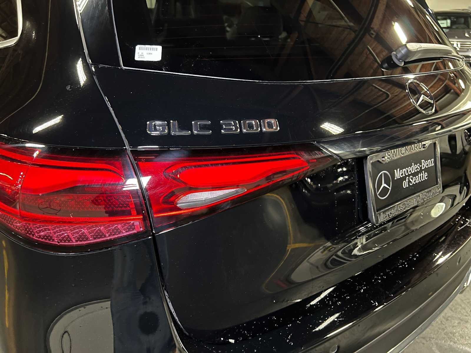 Used 2026 Mercedes-Benz GLC 300 4MATIC image 14
