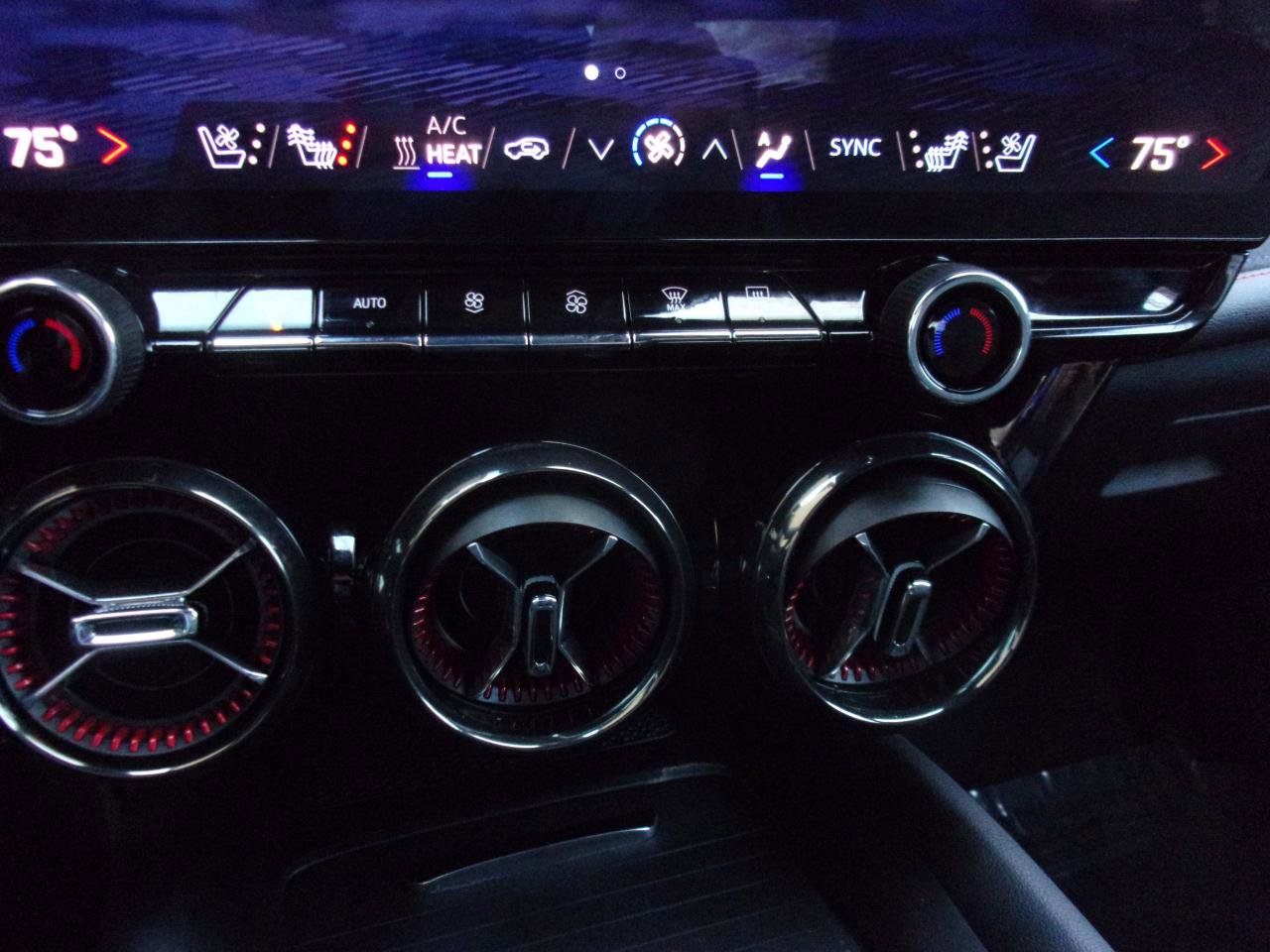 Used 2024 Chevrolet Blazer EV RS image 28