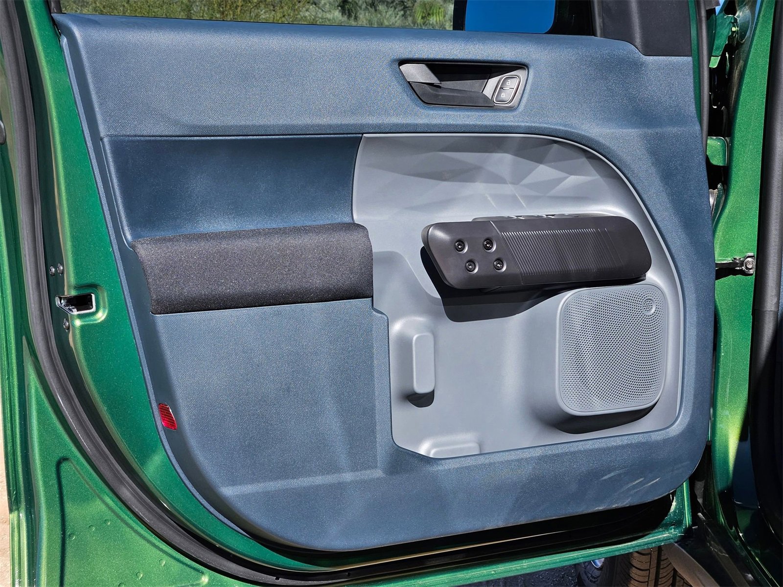 New 2025 Ford Maverick XL image 11