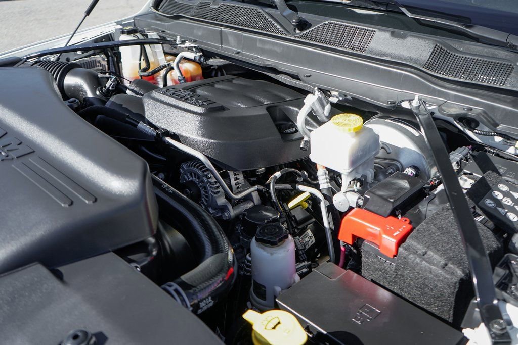 Used 2024 RAM 2500 Tradesman w/ Chrome Appearance Group image 12