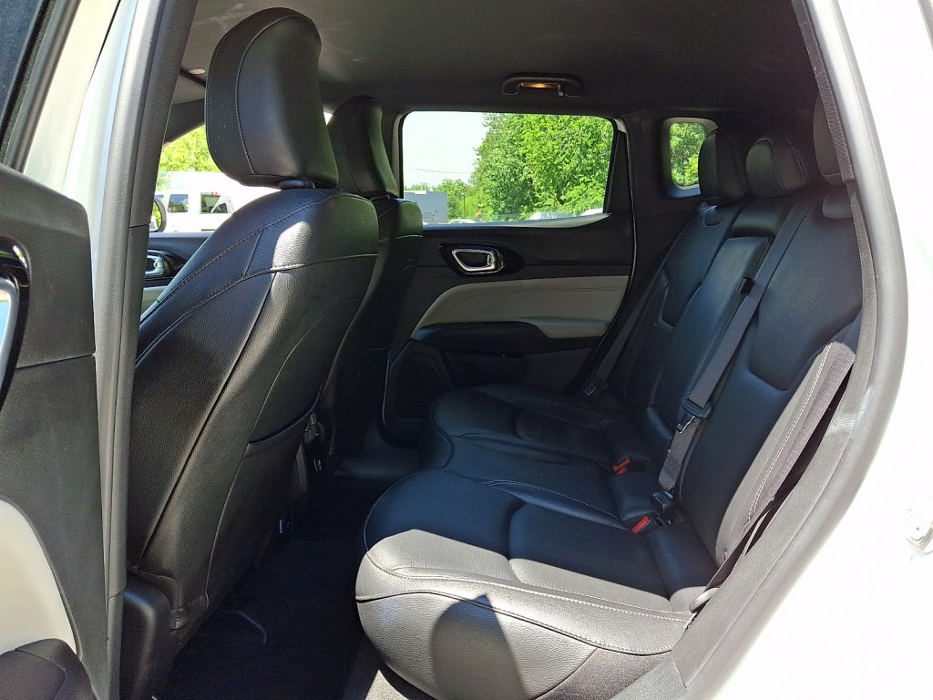 Used 2025 Jeep Compass Limited AWD/4WD image 20
