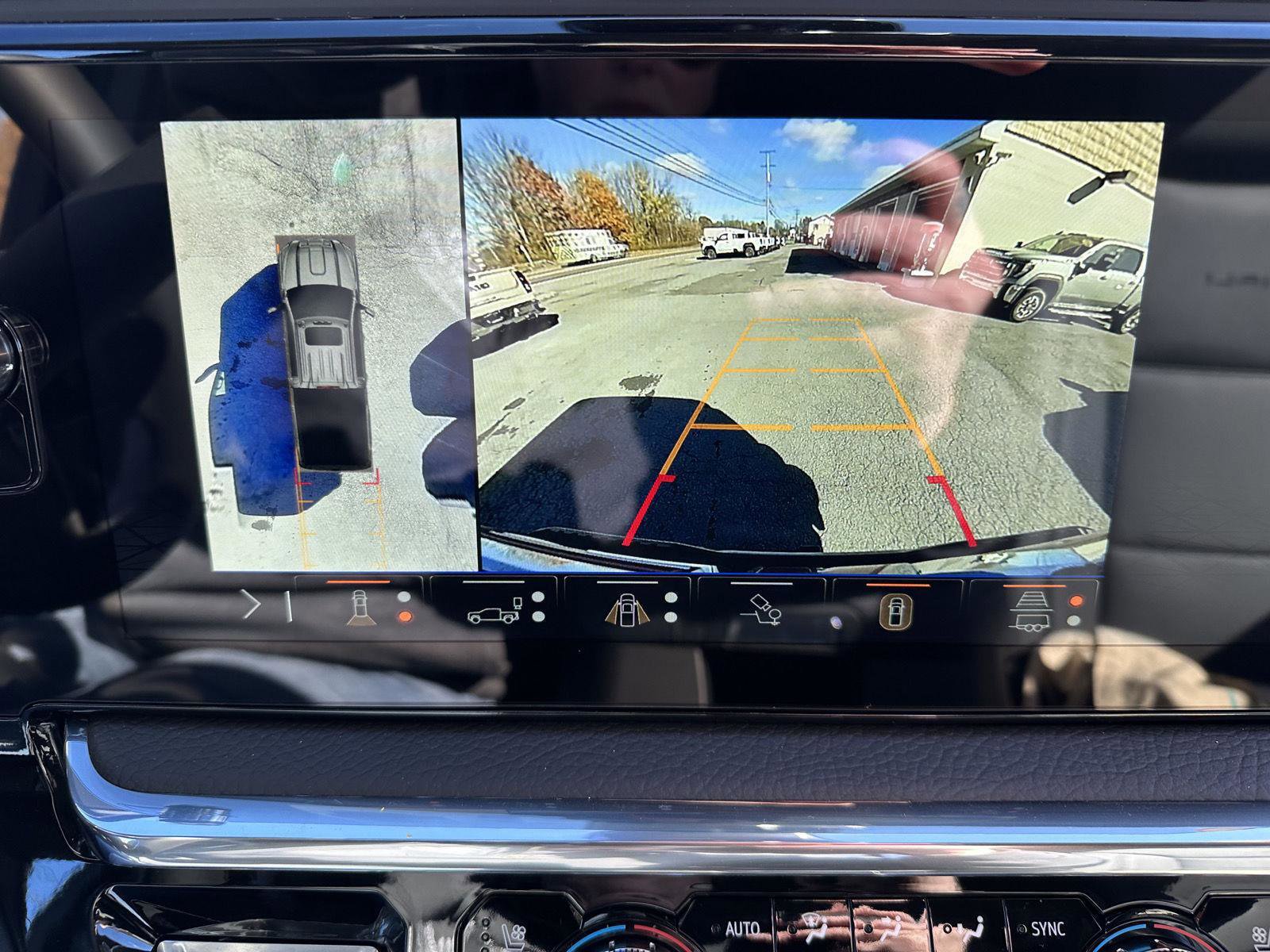 New 2026 GMC Sierra 2500 Denali w/ Technology Package image 14